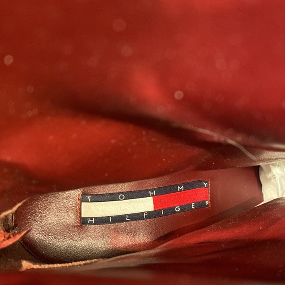 Tommy Hilfiger Wedge-Heeled PURPLE SUEDE Zip-Back Boots - Picture 6 of 10